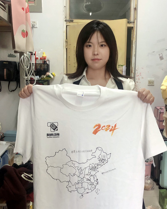 学员 T 恤接力活动